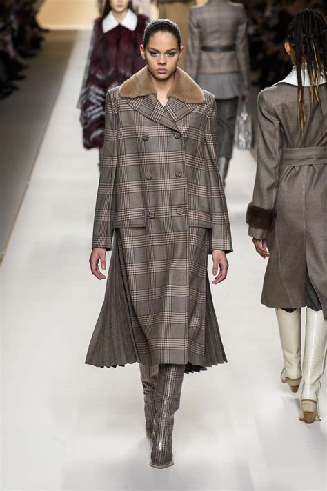 La sfilata di Fendi Autunno Inverno 2018/2019 a Milano 